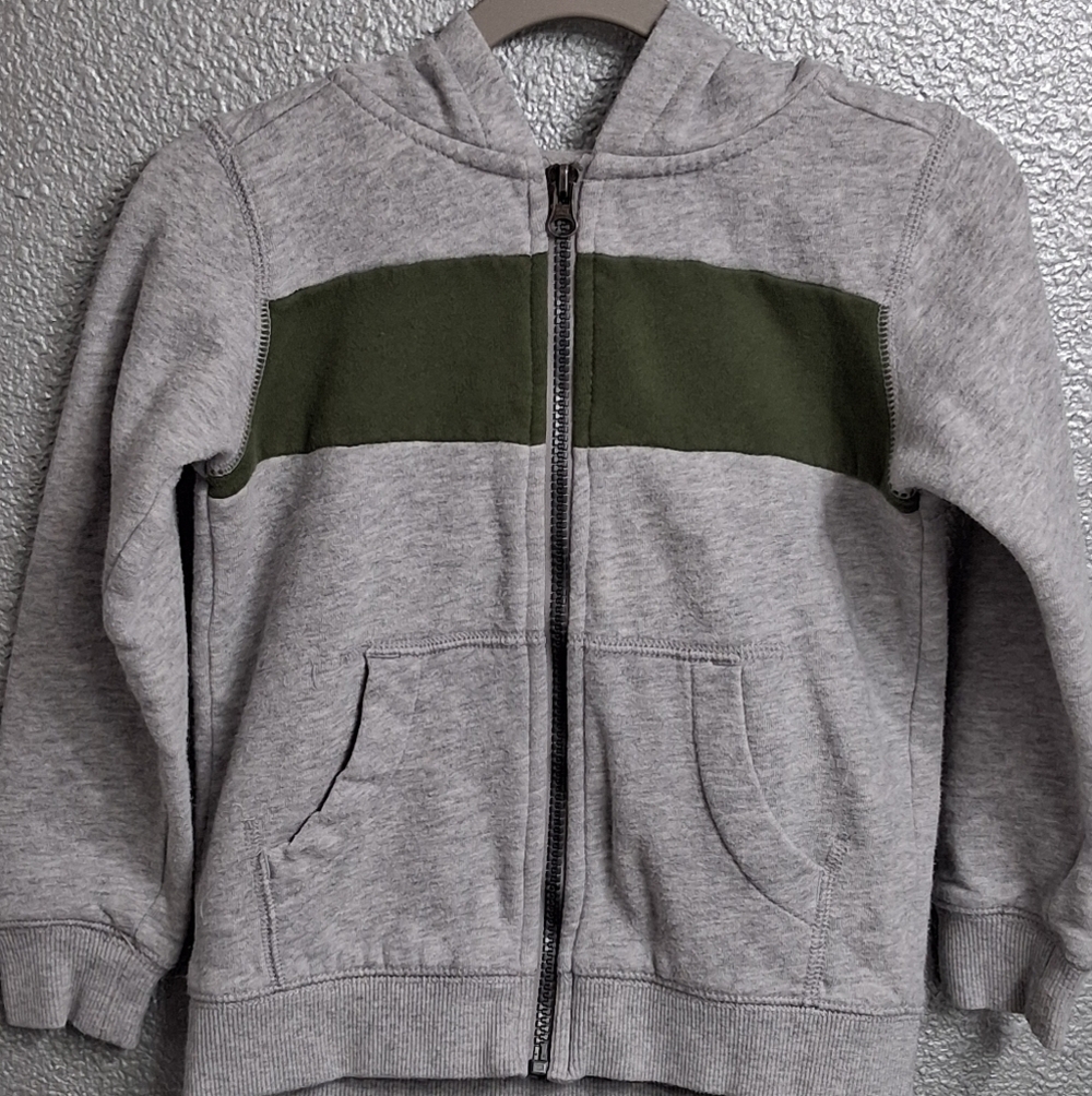 Carter's Gray and Green Hoodie Size 5T
